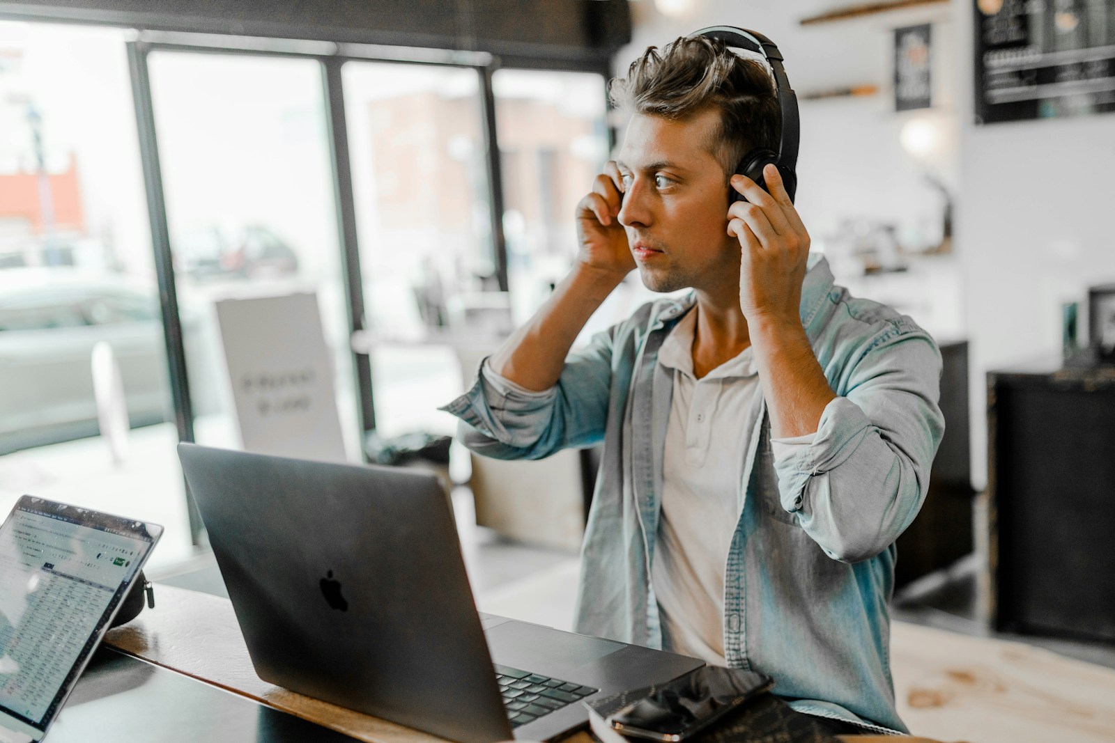 Managing a Hybrid Workforce: Best Practices 